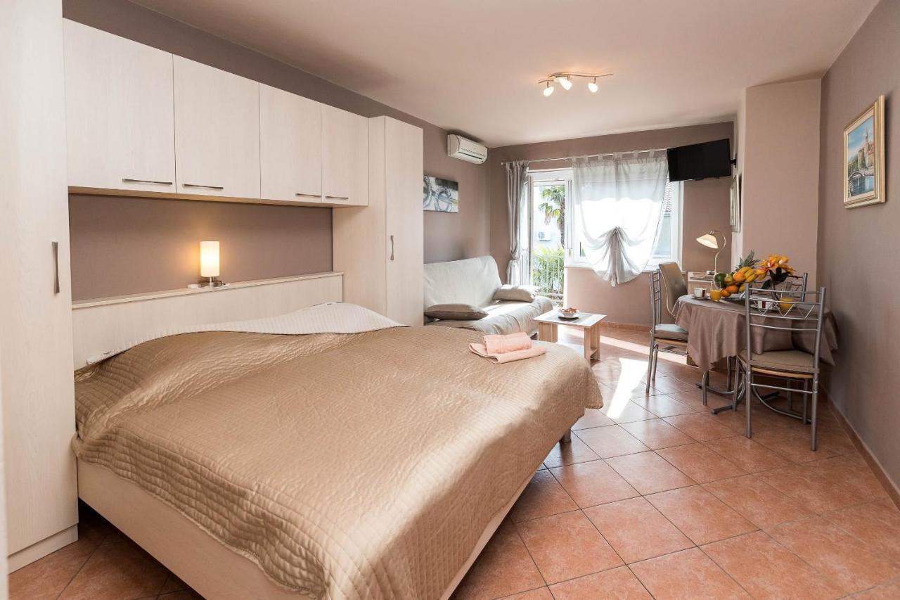 Apartments Karmen 1 Crikvenica Luaran gambar
