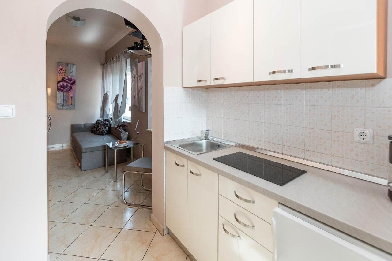 Apartments Karmen 1 Crikvenica Luaran gambar