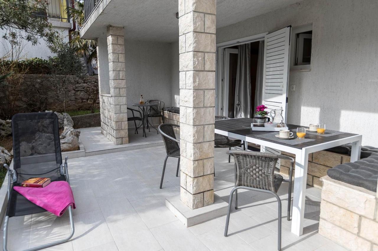 Apartments Karmen 1 Crikvenica Luaran gambar