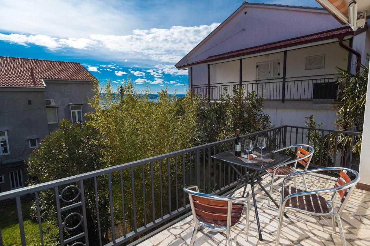 Apartments Karmen 1 Crikvenica Luaran gambar